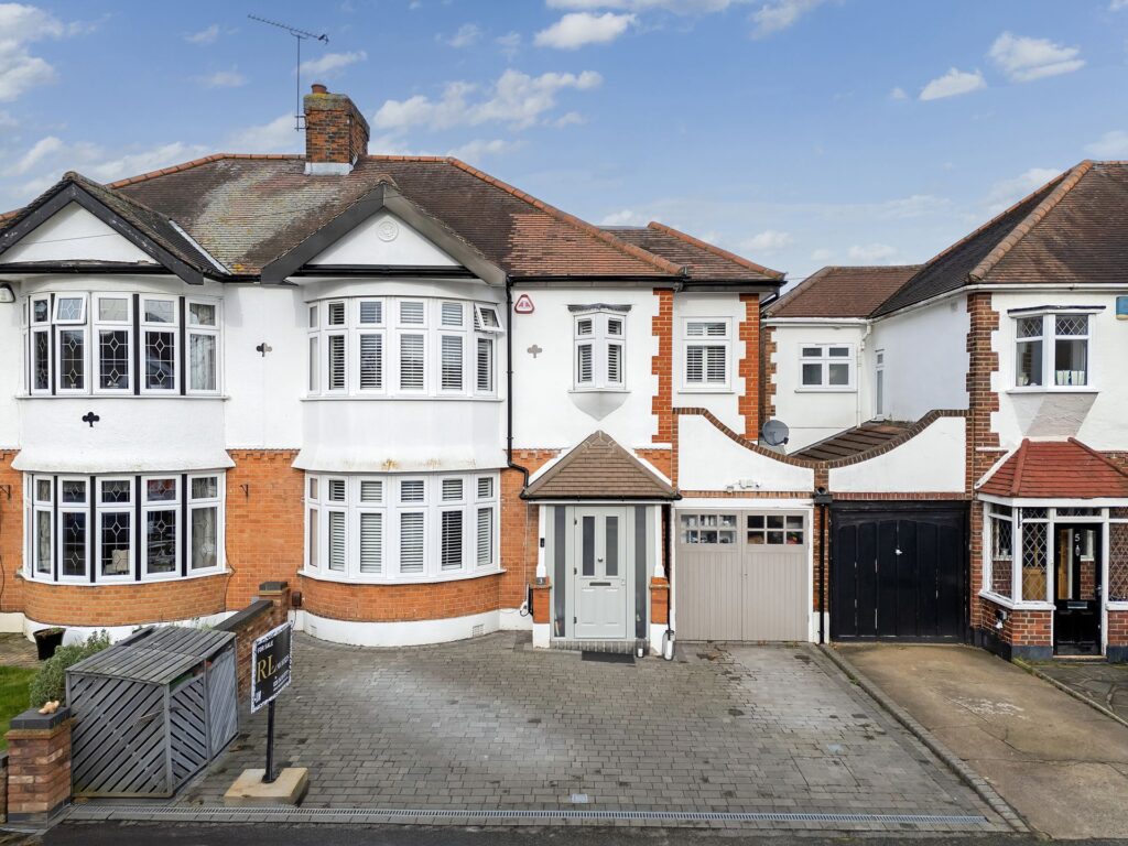 Coniston Avenue, Upminster, RM14