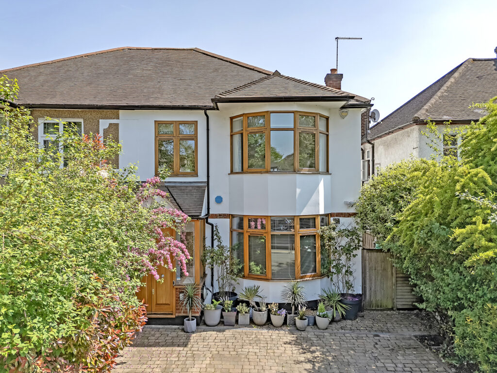 Woodford Road, South Woodford, E18