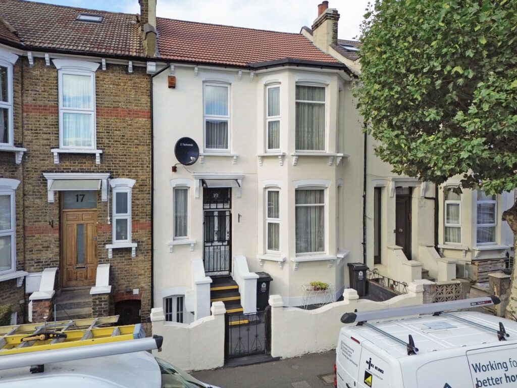 Lampard Grove, Stamford Hill, N16