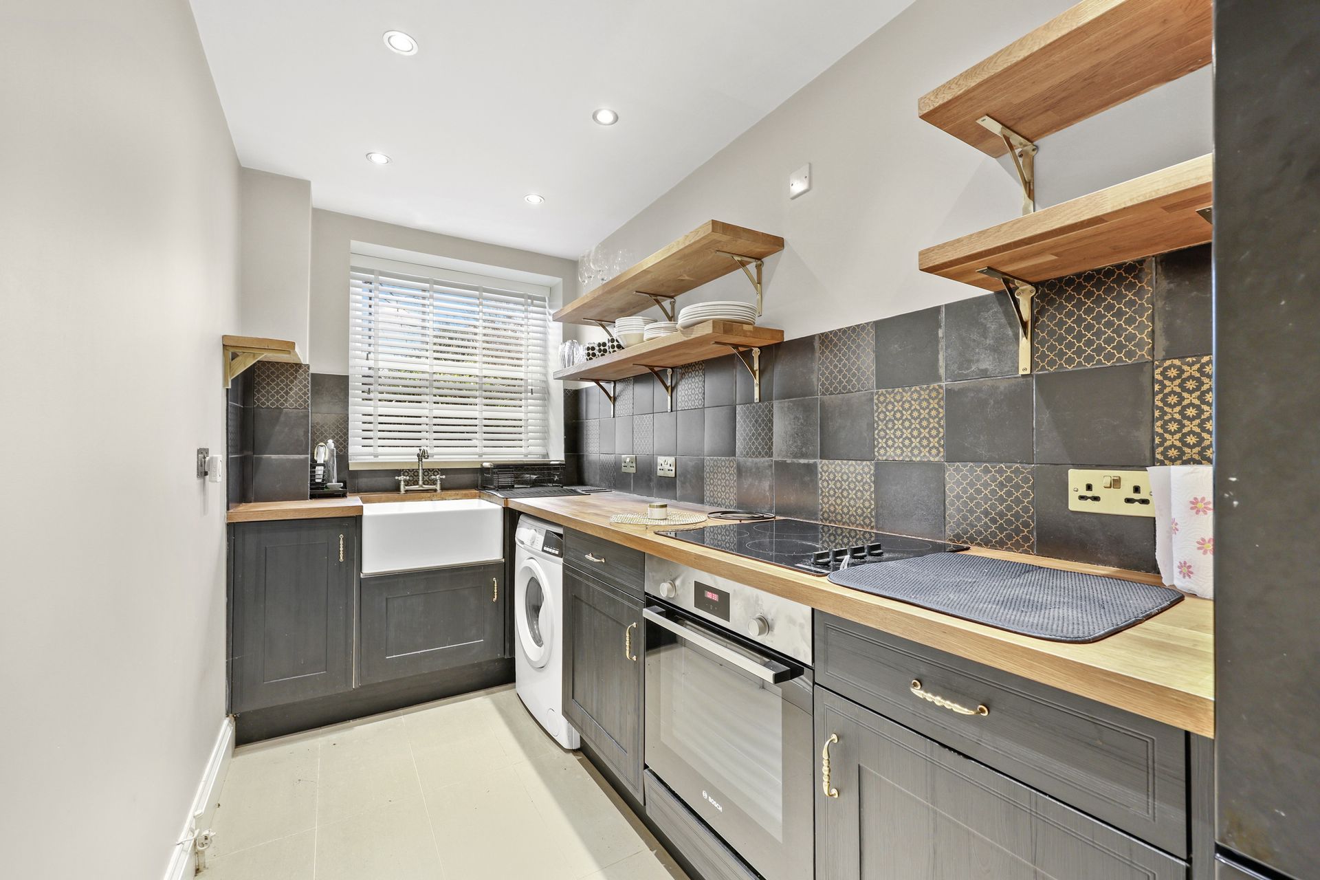 rlm 001443 p w 7e80r81di.jpg