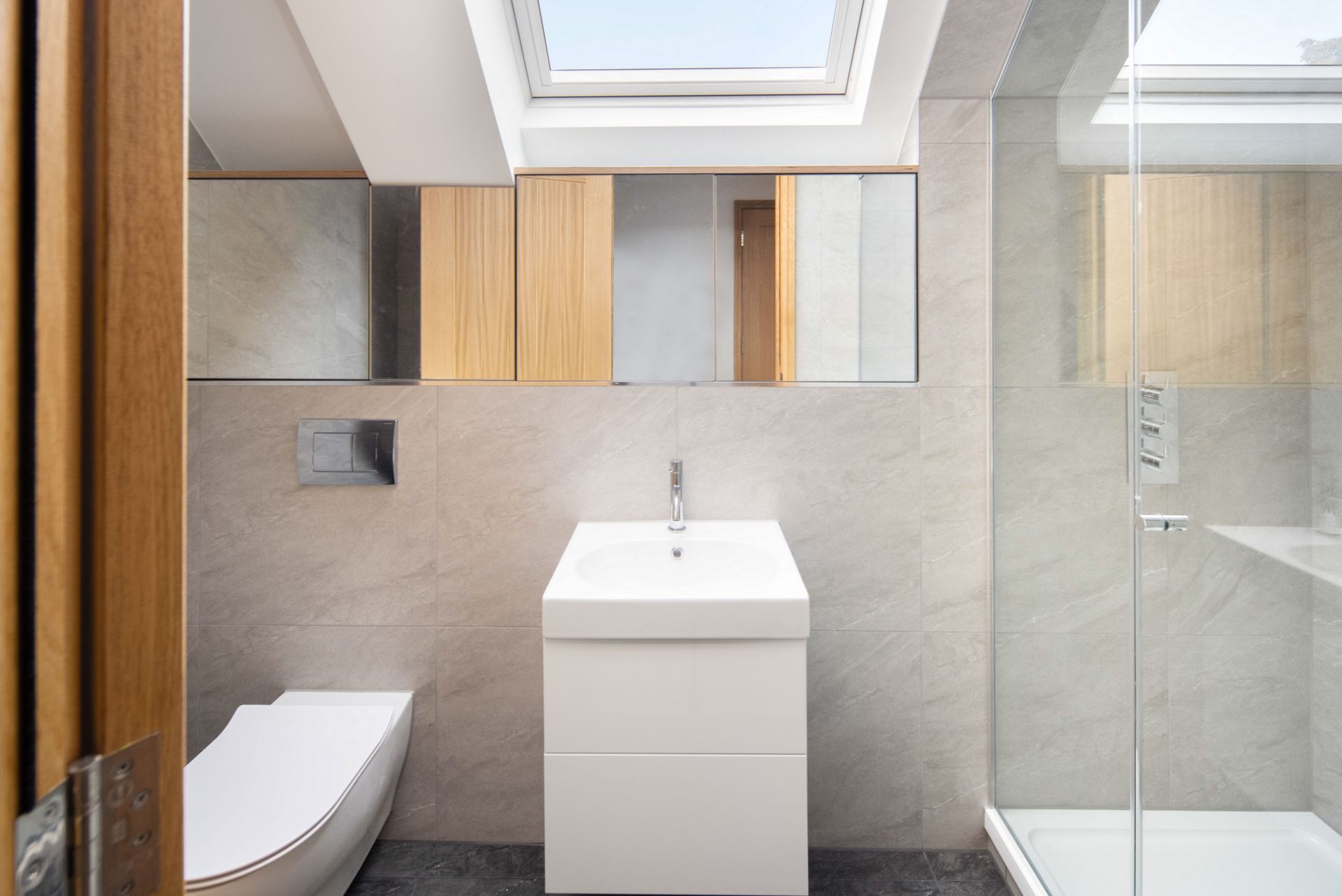 rlm 001489 p w 7ff0tg2cs.jpg