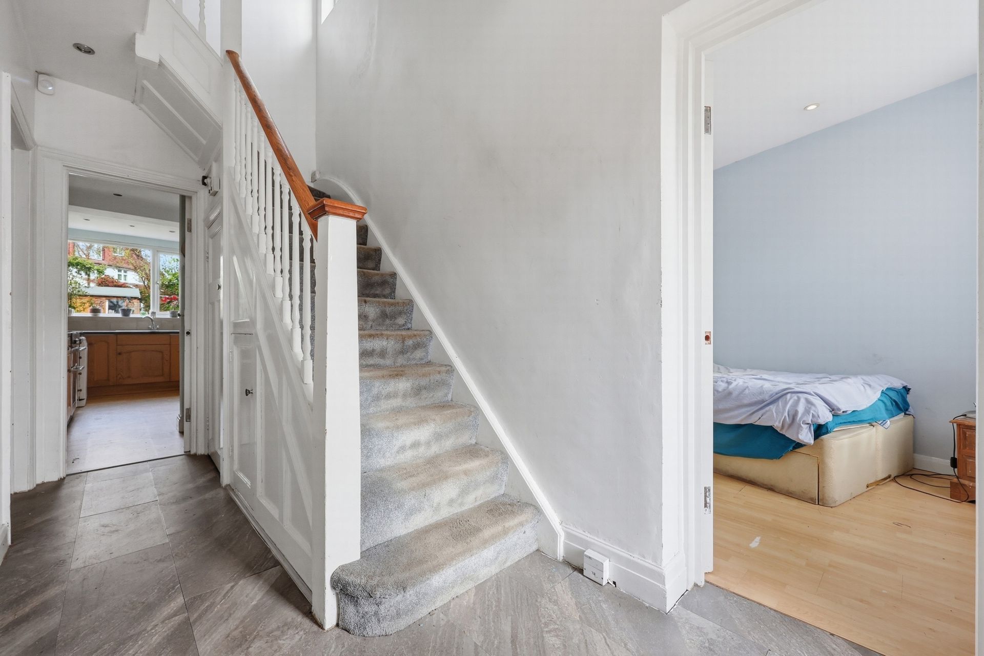 rlm 001408 p w 7fr0mi0t8.jpg